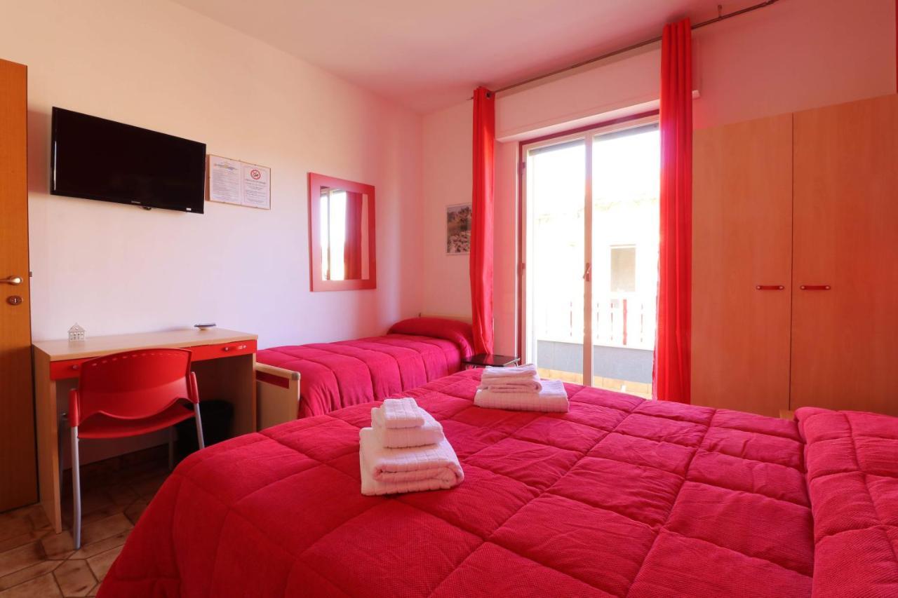 B&B Spiaggia Di Ponente Scicli Kültér fotó